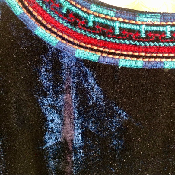 SOLITAIRE * NWT Blue Velvet Embroidered Boho Bell-Sleeve Top - Picture 10 of 11